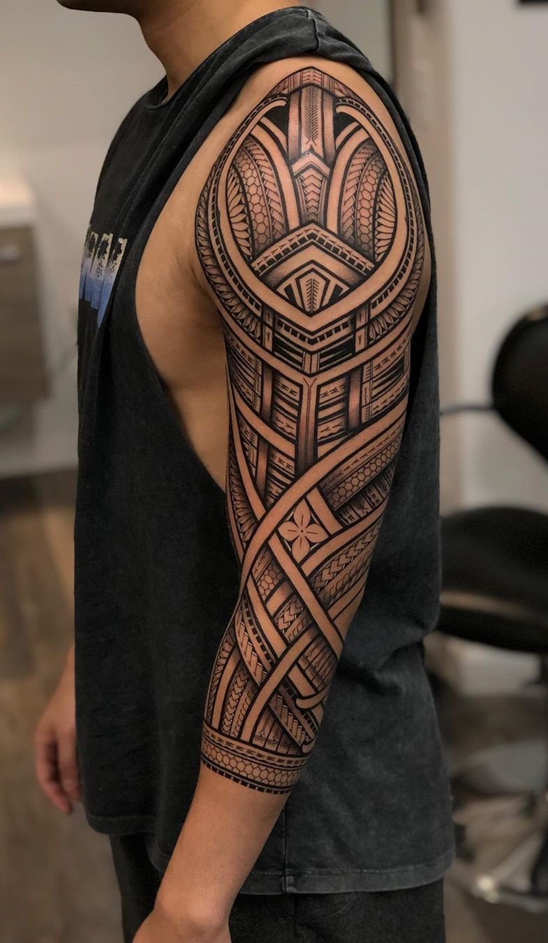 tatuaje tribal para hombre 31