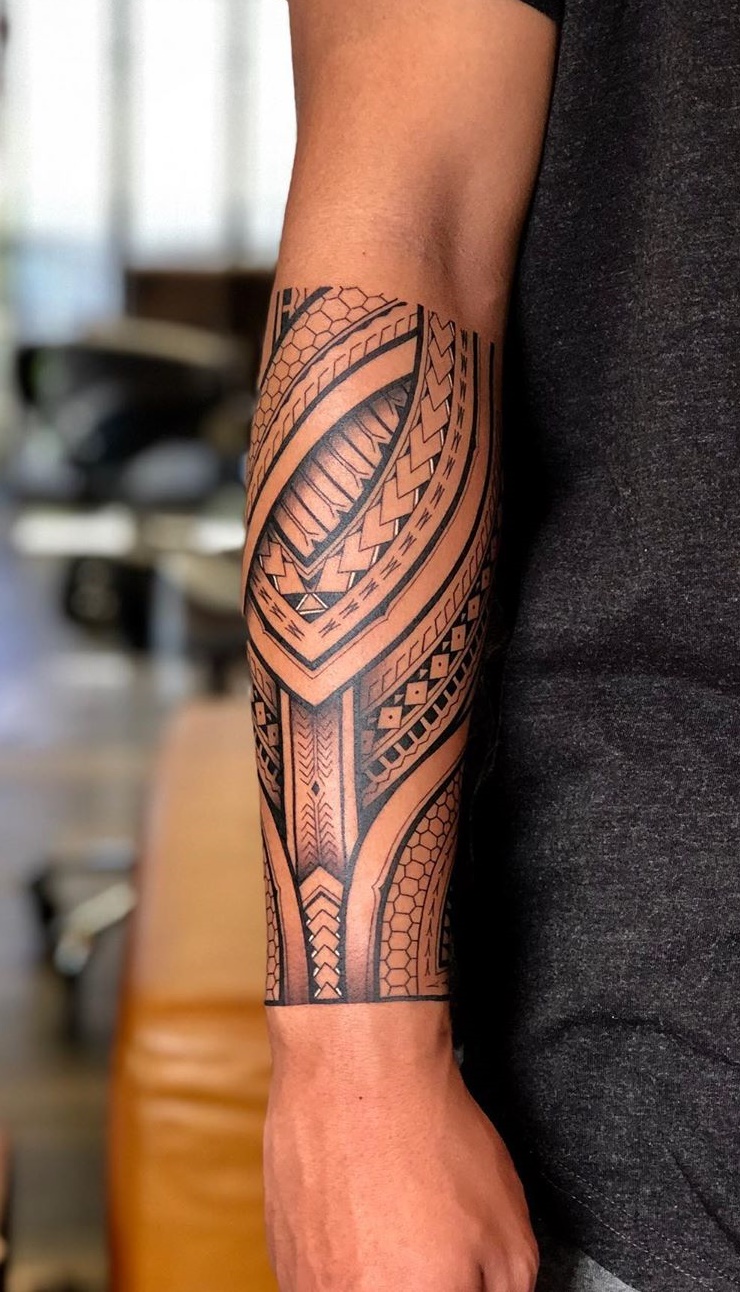 tatuaje tribal para hombre 33