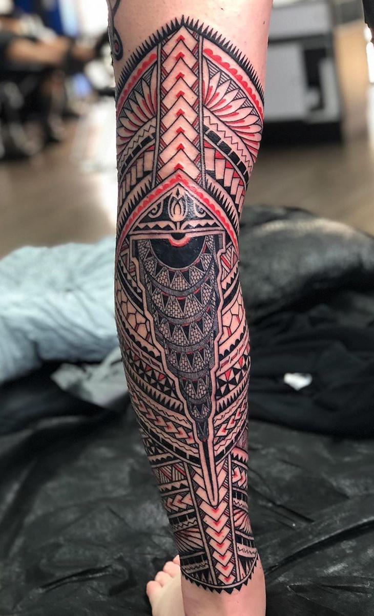 tatuaje tribal para hombre 36
