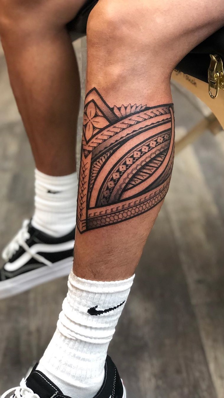 tatuaje tribal para hombre 49