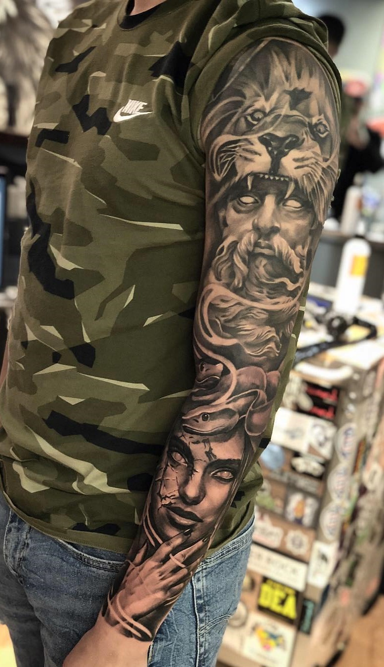 tattoo brazo completo en hombre 48