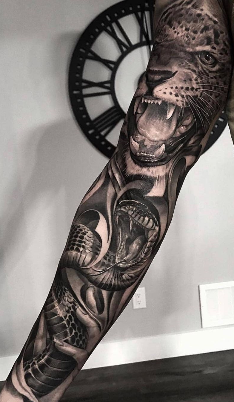 tattoo brazo completo en hombre 76