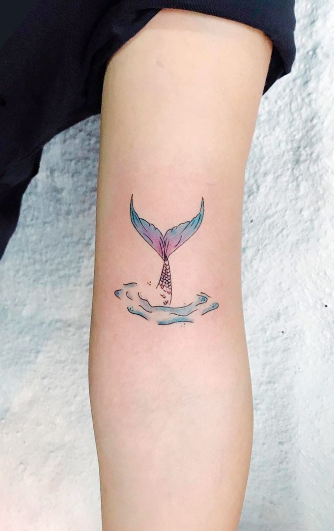 tatuaje de sirena en mujer 24