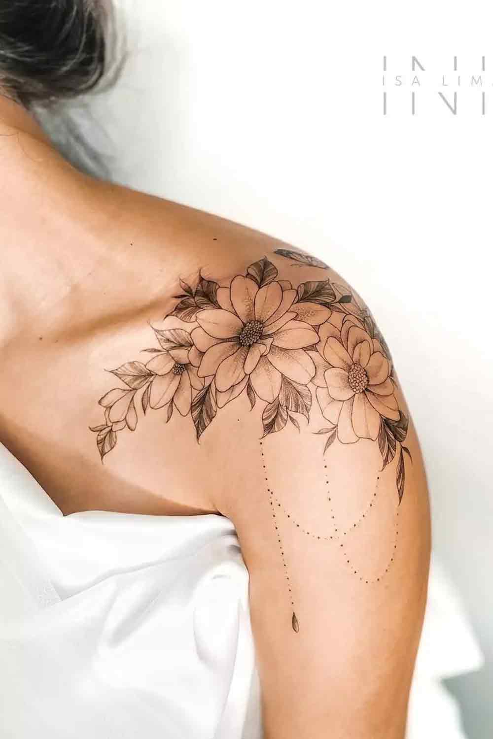 tatuaje femenino en el hombro 28