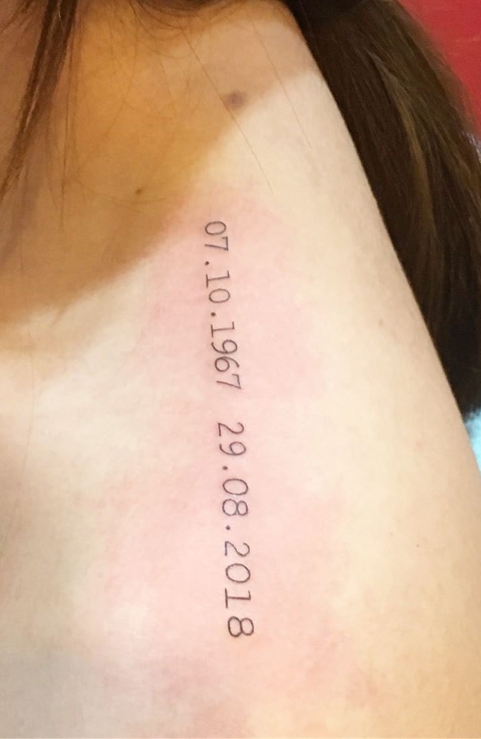 tatuaje femenino en el hombro 49