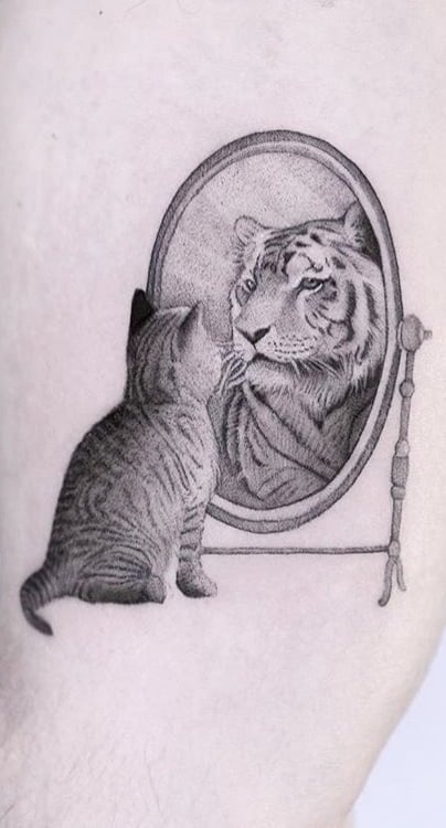 tatuaje gato en mujer 08