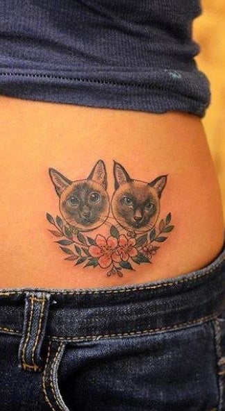 tatuaje gato en mujer 91